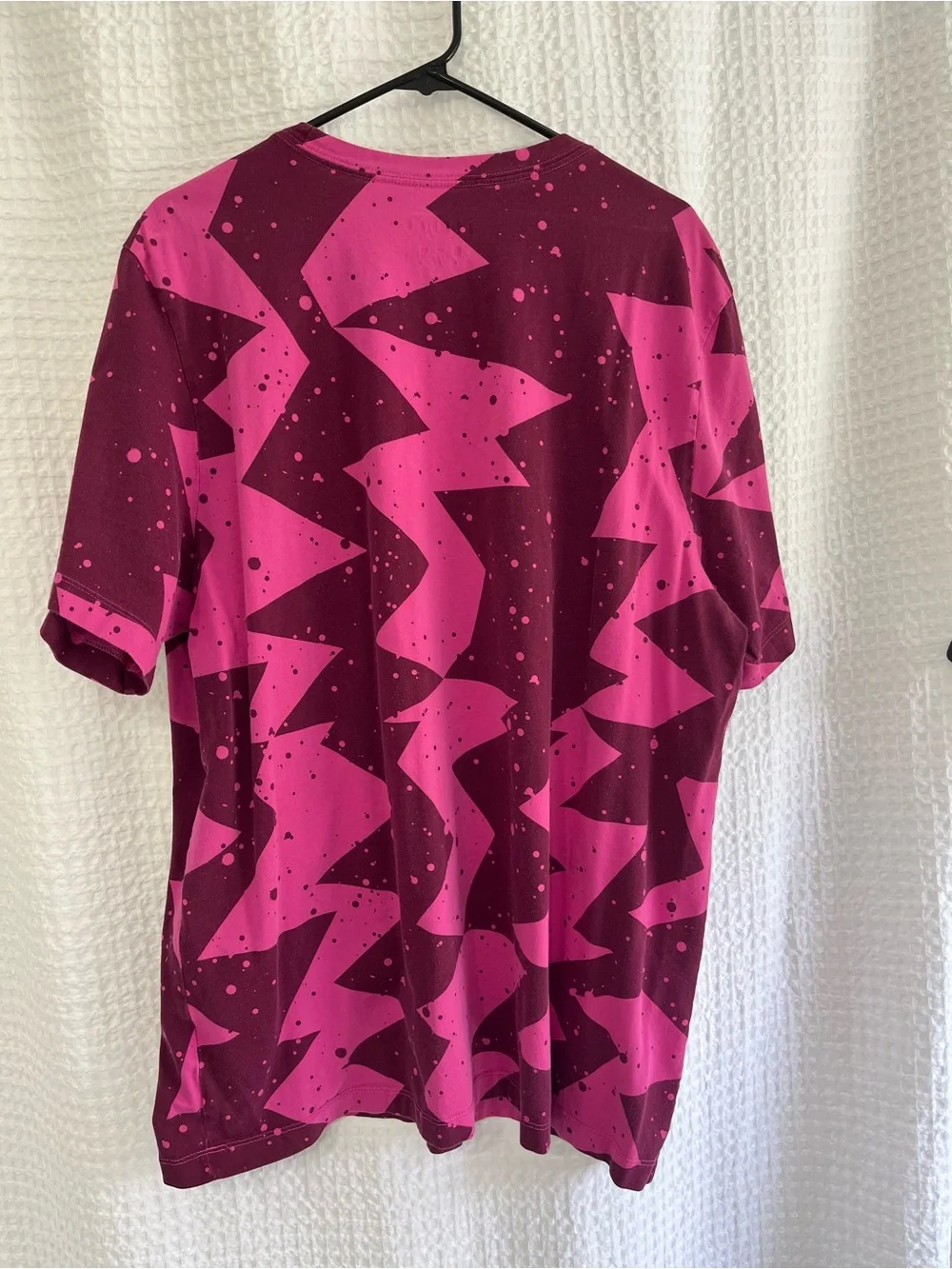 Jordan Short-Sleeve Graphic Tee in Hot Pink and Burgundy